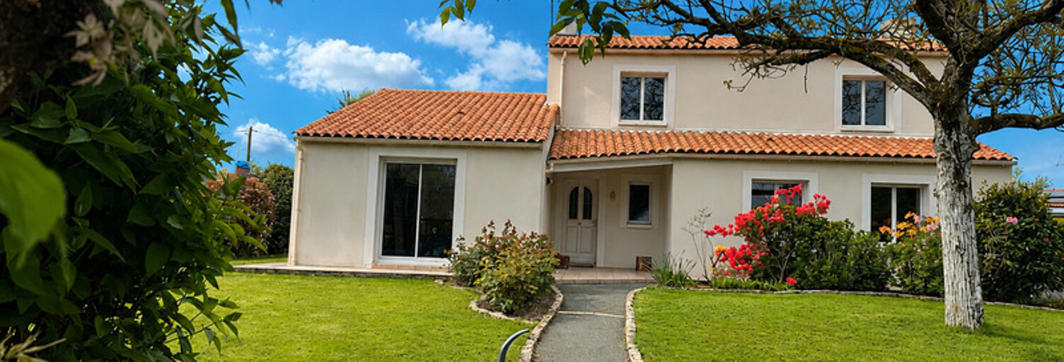 Maison 8 Pièces 180 m² à vendre à Aubigny-Les Clouzeaux (85430)
