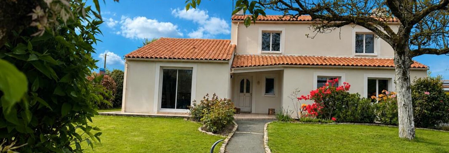 Maison 8 Pièces 180 m² à vendre à Aubigny-Les Clouzeaux (85430)