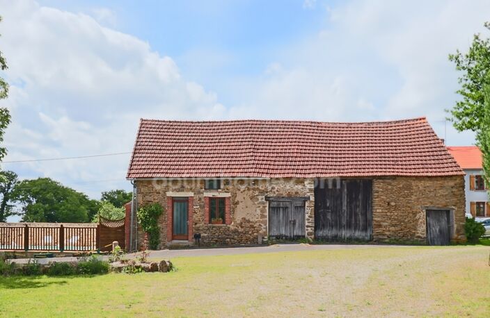 Propriété de Charme - Gîte de 103 m² - Capacité 12 personnes - 4 Chambres - Piscine et dépendances - terrain 11 500 m² environ  ARNAC LA POSTE (87) — photo 5