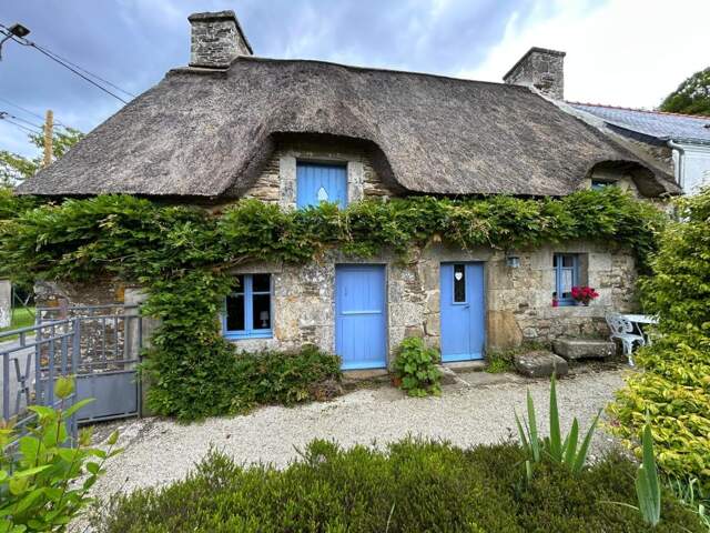 Propriété de caractère à Pluméliau (56) : Longère, Chaumière et terrain constructible — photo du bien