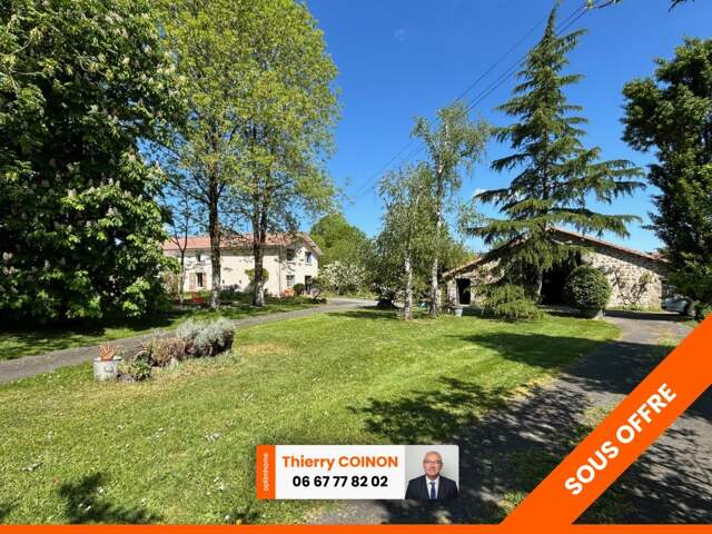CHARMANT ENSEMBLE IMMOBILIER, 2 LOGEMENTS, 247 m², 7 CHAMBRES et dépendances SUR 4 Ha JOLIMENT ARBORÉS — photo du bien