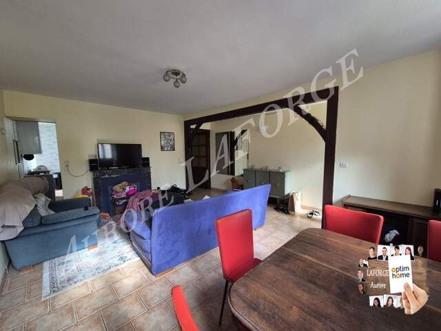 Maison à vendre 7 pièces sur la commune de Le Blanc (36)50 min de Chateauroux,30 min de Montmorillon,20min de Saint Savin — photo du bien