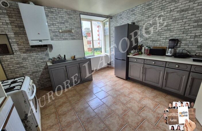 Maison à vendre 7 pièces sur la commune de Le Blanc (36)50 min de Chateauroux,30 min de Montmorillon,20min de Saint Savin — photo 3