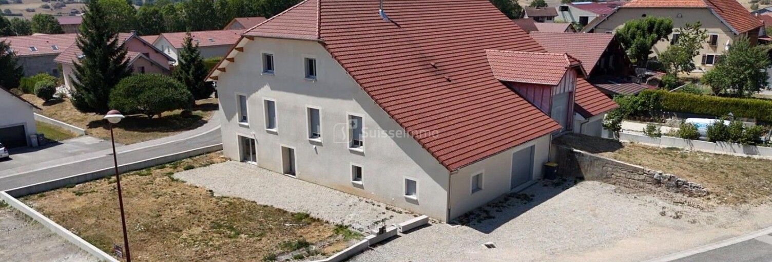 Maison 8 Pièces 258 m² à vendre à Val-d'Usiers (25520)