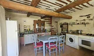 Maison 10 Pièces 220 m² à vendre à Bédoin (84410)