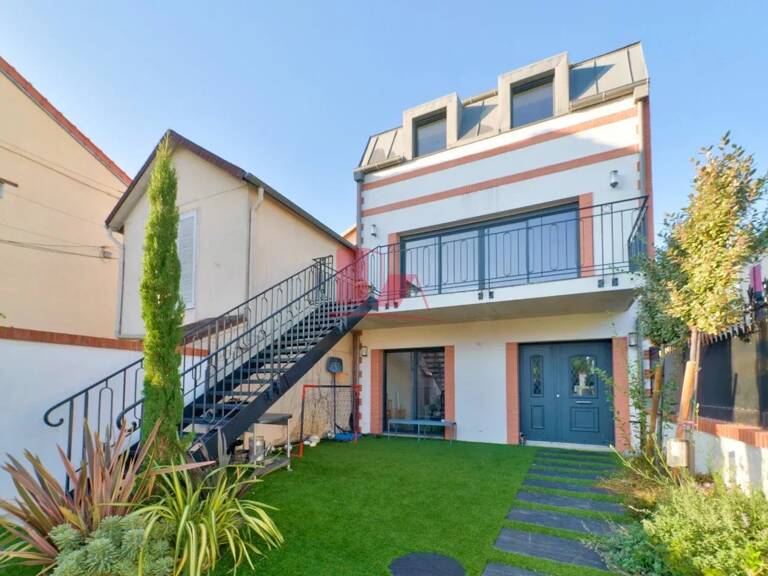 Clamart - Maison de 2024 de 188 m² au sol avec terrasse et jardi — photo 1