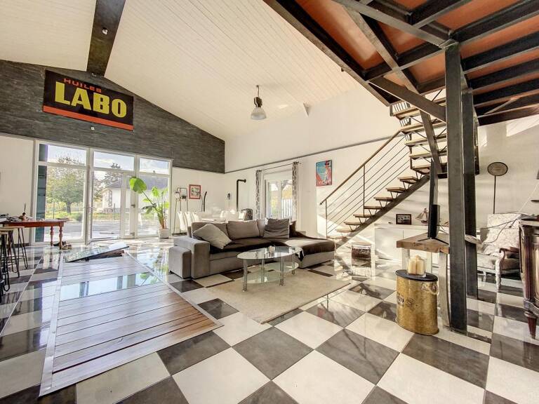 Loft à VENDAT — photo 1