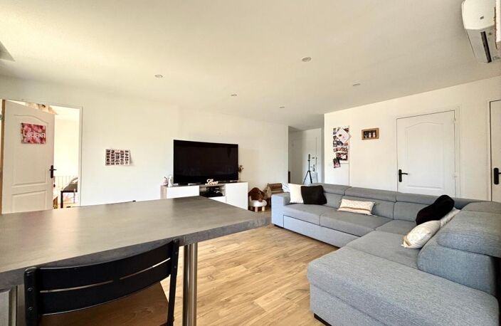 Appartement T2 bis - résidence sécurisée - Place privative - Clim - Quartier paisible de Miramas — photo 4