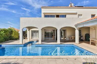 Maison 7 pièces 697000 €