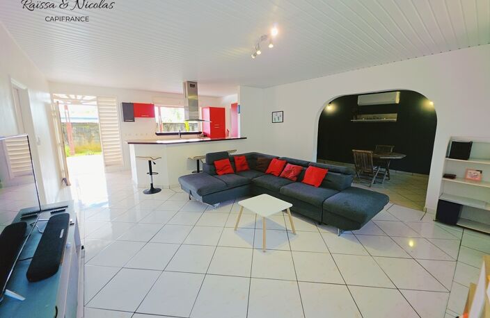 COUP DE CŒUR – Maison avec piscine et carbet à Macouria — photo 4