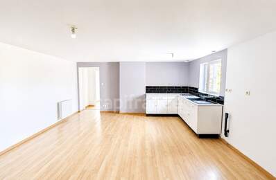 Maison divisée en 2 appartements – Wavrechain-sous-Denain — photo du bien