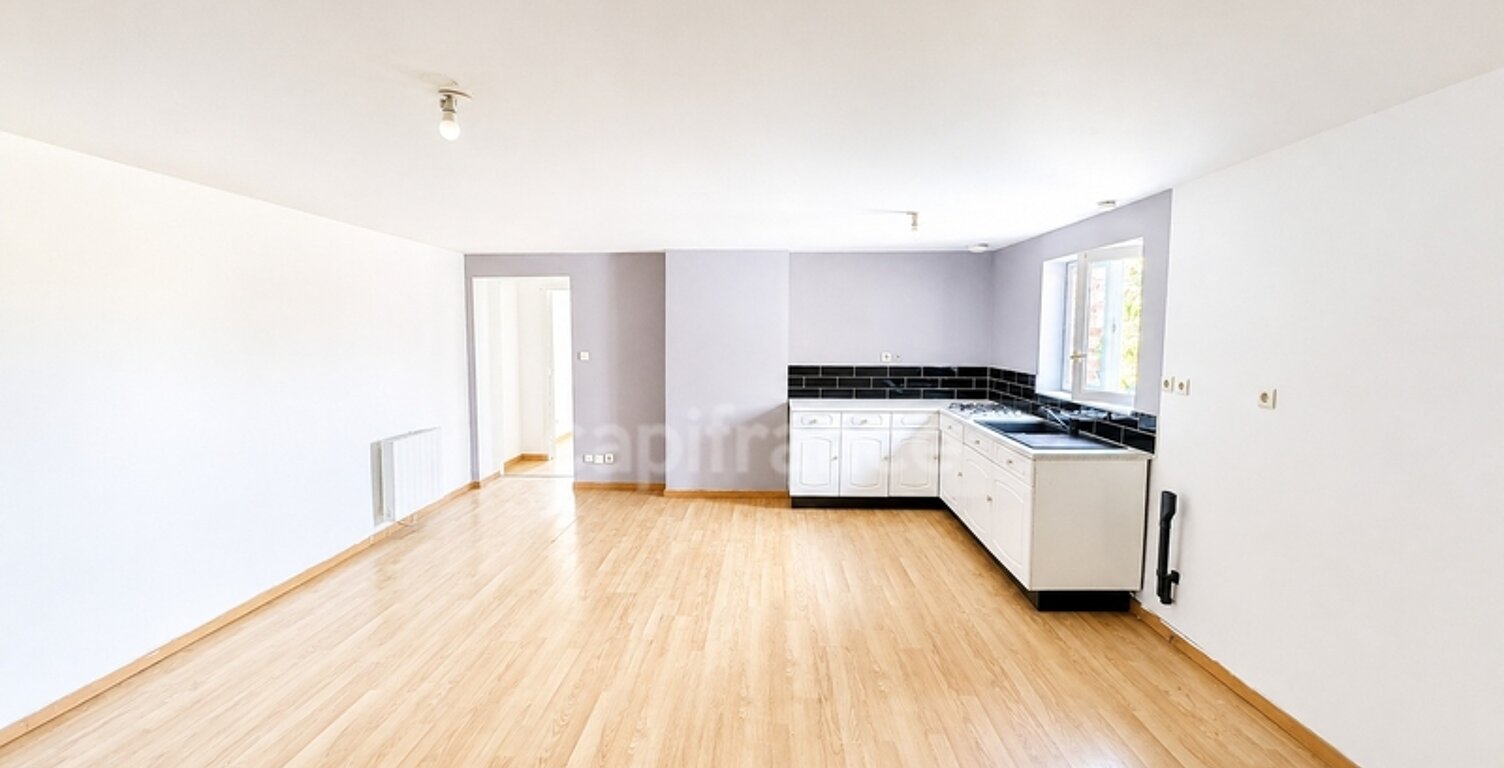 Maison divisée en 2 appartements – Wavrechain-sous-Denain — photo 1