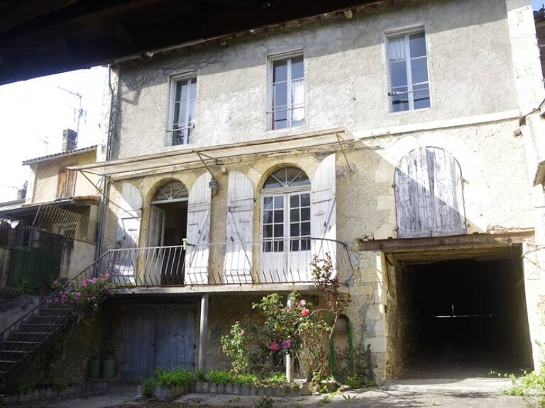 VIC FEZENSAC (32) à vendre Grande maison de ville de 230 m² avec grange, atelier et jardin — photo 1