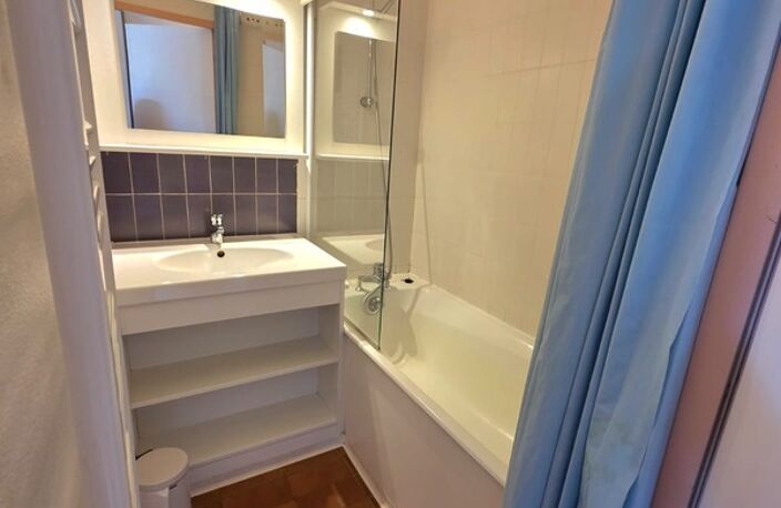Studio à vendre 24m2 1 pièces Les angles (66) — photo 3
