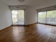 F3 DE 70 M² AVEC BALCON 14 M² — photo 2