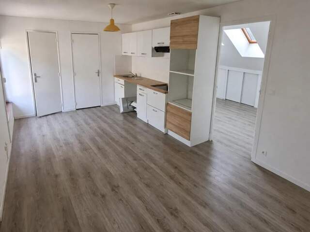 Maison d'habitation en vente à Bolbec avec T1 indépendant loué — photo du bien