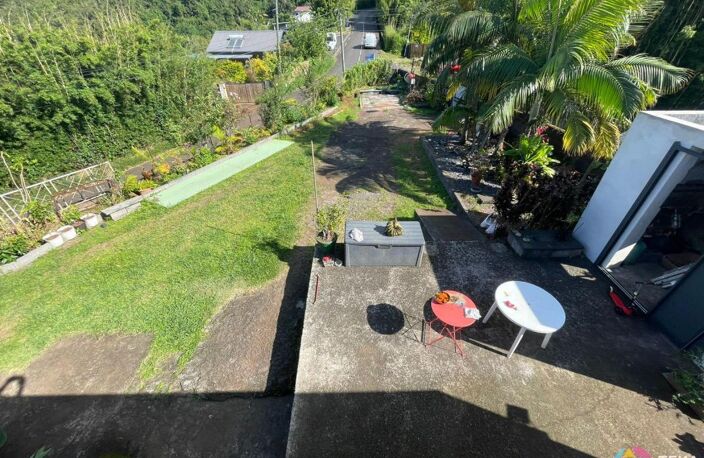 FABIEN TEKA IMMO vous propose une maison à la vente  dans  les bas du Brulé, un peu plus haut que l'air de Pique Nique de Bellepierre  à St Denis de la Réunion — photo 3