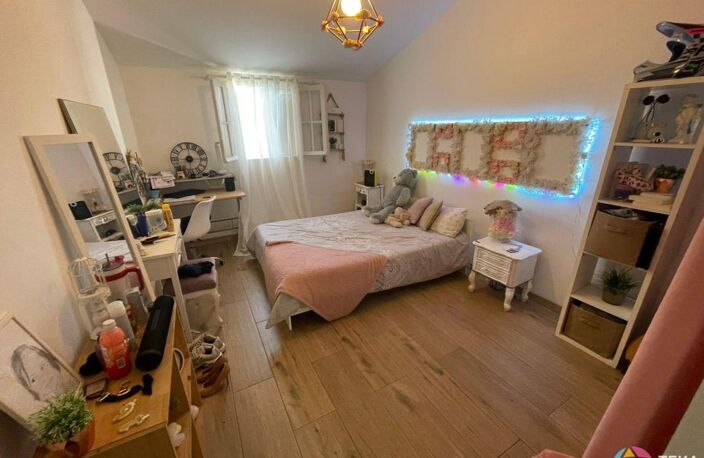 FABIEN TEKA IMMO vous propose une maison à la vente  dans  les bas du Brulé, un peu plus haut que l'air de Pique Nique de Bellepierre  à St Denis de la Réunion — photo 5