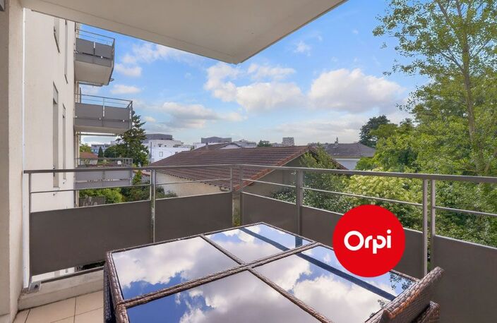À Vendre - Saint Priest Centre Ville - Appartement type 3 - 64m2 — photo 2