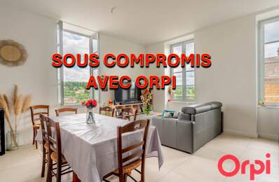 T2 rénové de 40 m² dans une bâtisse en pierres dorées — photo du bien