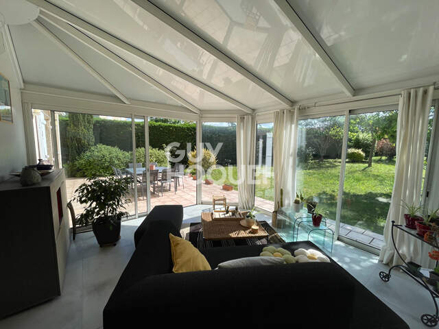 Maison 5 pièces à vendre à Saint Bonnet de Mure - Réf 4722 — photo du bien