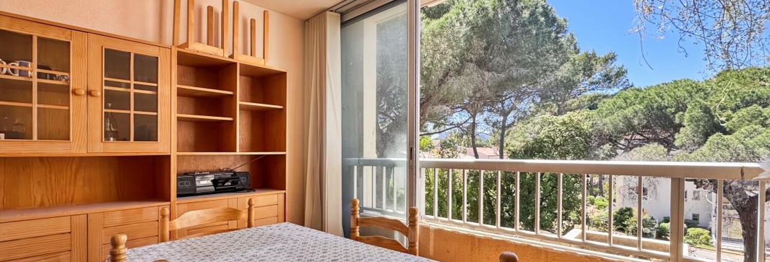 Appartement 1 Pièce 23 m² à vendre à Saint-Mandrier-sur-Mer (83430)