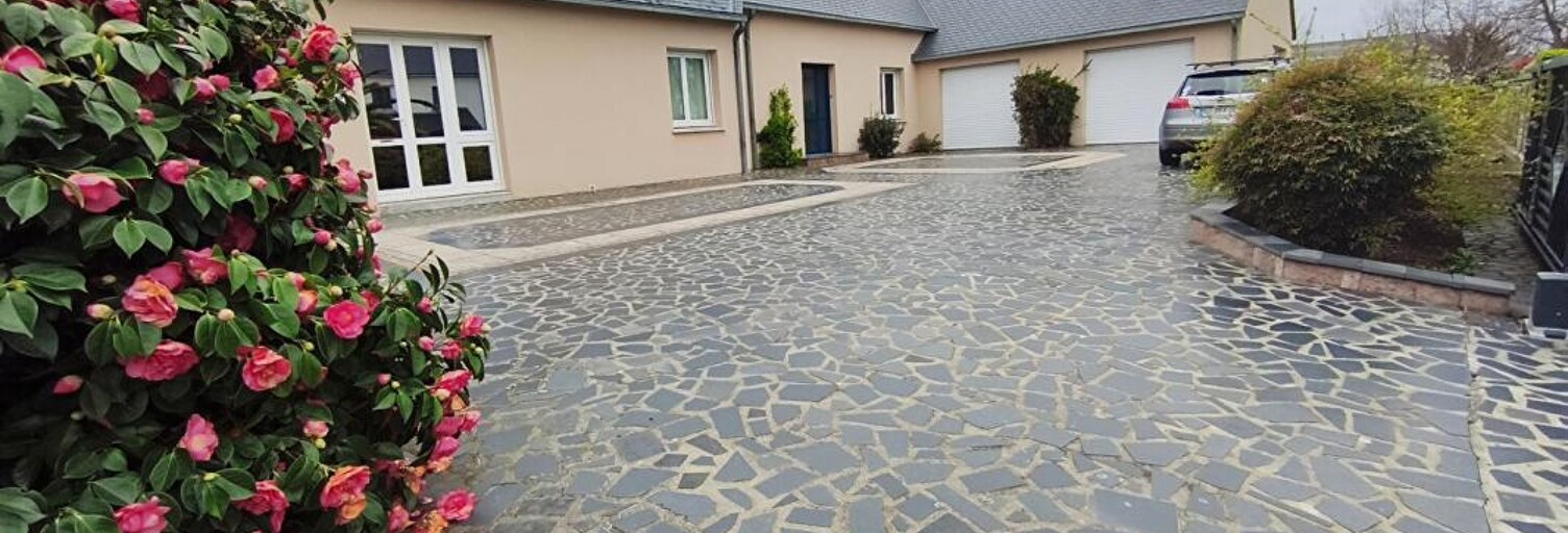 Maison 8 Pièces 210 m² à vendre à Bréville-sur-Mer (50290)