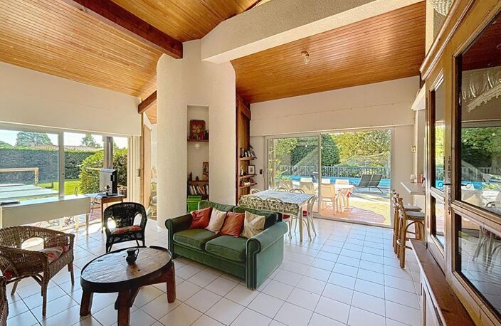 Villa 4 chambres plain-pied sur grand terrain divisible en 3 parcelles, piscine, tennis — photo 3