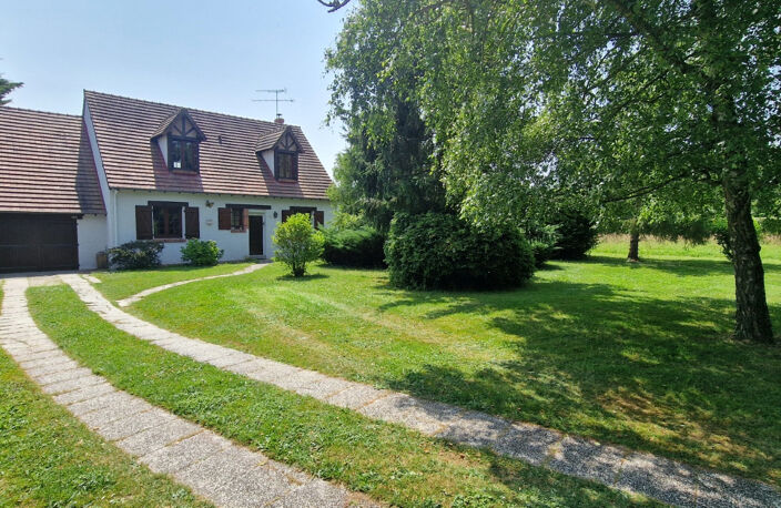 Pavillon 5 pièces - 125 m² - 4 ch - garage et dépendances - jardin arboré — photo 2