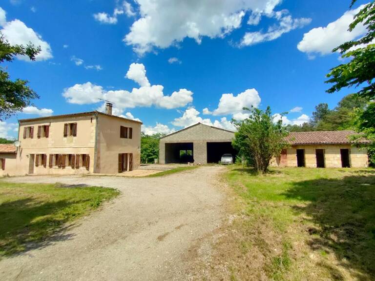 PROPRIETE : MAISON EN PIERRE 150 m²  + ECHOPPE 120 m² + HANGAR 230 m² - TERRAIN 1 HECTARE — photo 1