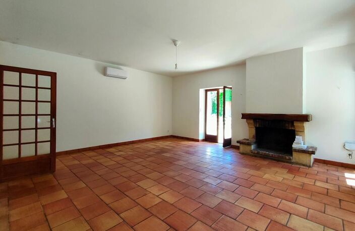 PROPRIETE : MAISON EN PIERRE 150 m²  + ECHOPPE 120 m² + HANGAR 230 m² - TERRAIN 1 HECTARE — photo 5