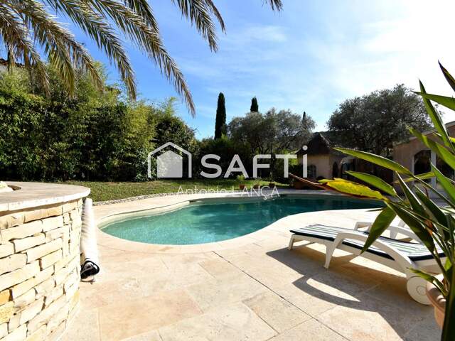 Ventabren  Au calme et à proximité des commodités  Maison familiale avec piscine — photo du bien