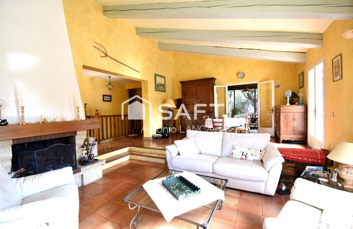 Ventabren  Au calme et à proximité des commodités  Maison familiale avec piscine — photo 4