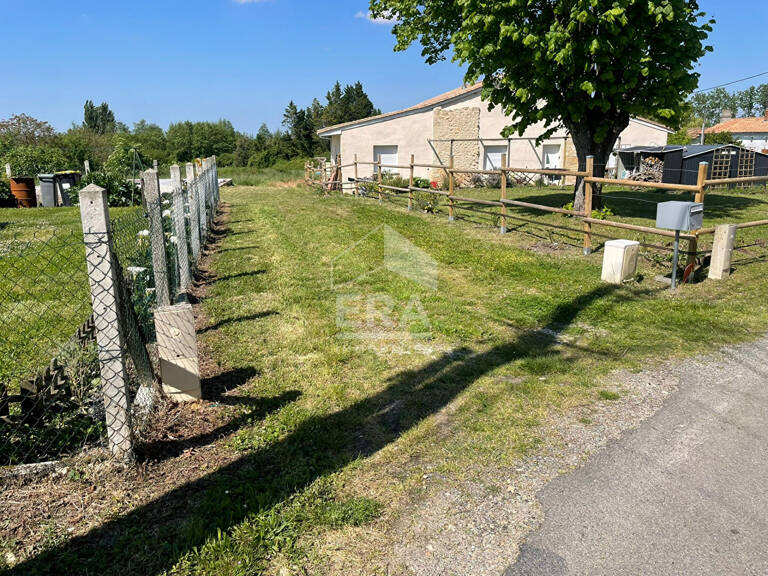 Terrain Saint Ciers Sur Gironde 738 m2 — photo 1