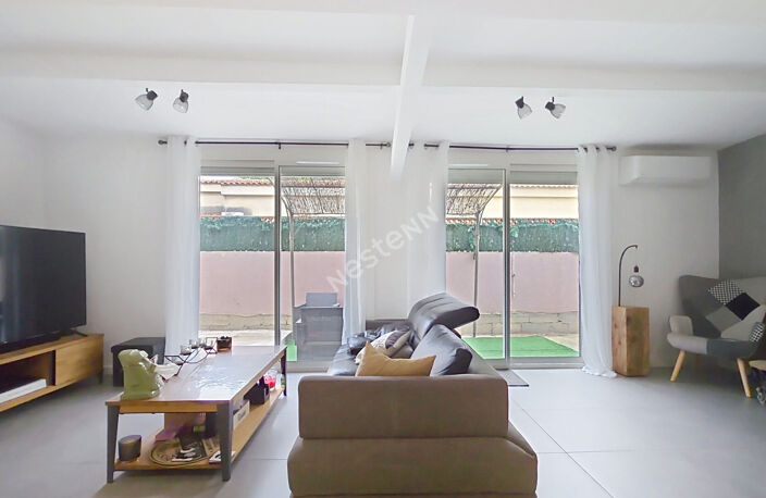 Maison T4 de 80m² avec deux terrasses et un abris de rangement — photo 2