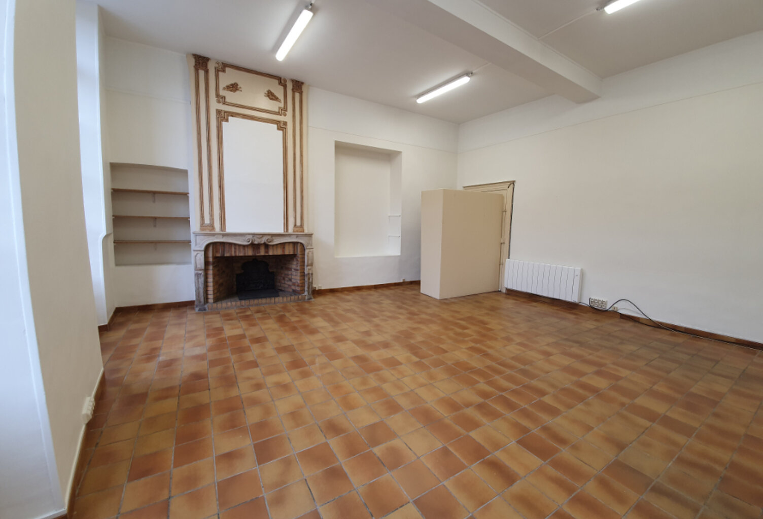 BUREAU AUBIGNY SUR NERE - 43 m2 — photo 1
