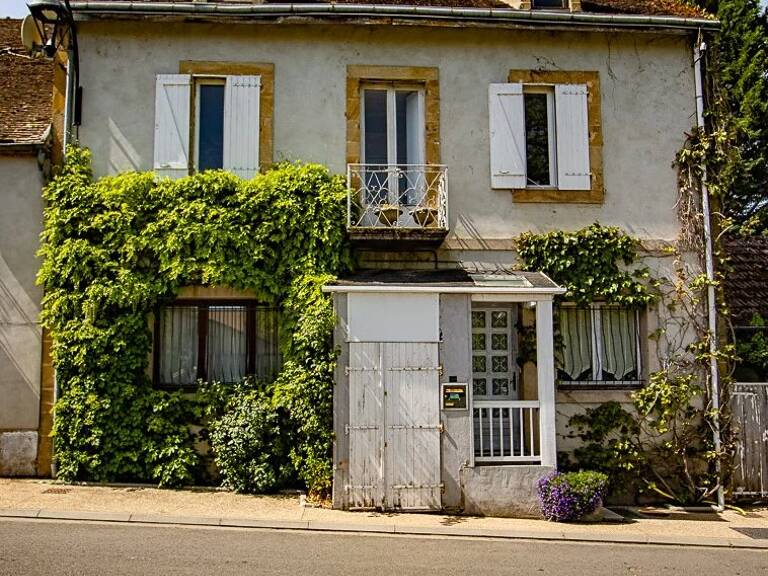 Maison de village authentique à vendre à Voussac (03) — photo 1