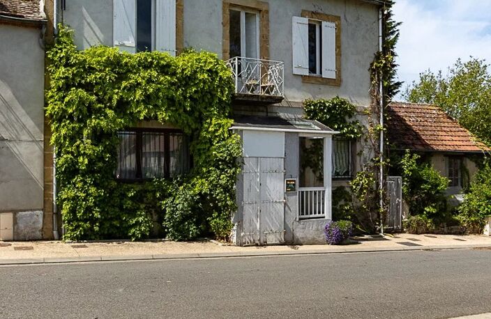 Maison de village authentique à vendre à Voussac (03) — photo 2