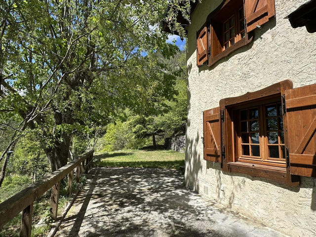 Maison proposé à Belvédère