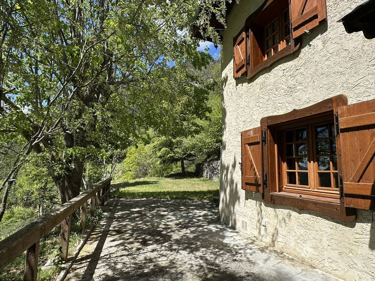Très beau chalet 5 pièces avec dépendances et terrain — photo 1