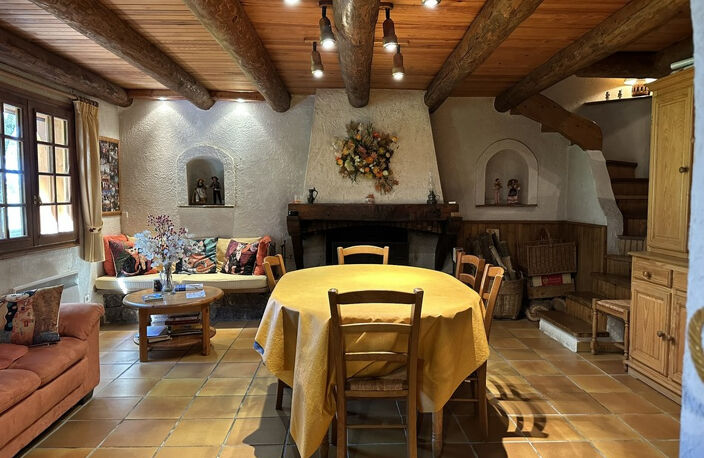 Très beau chalet 5 pièces avec dépendances et terrain — photo 3