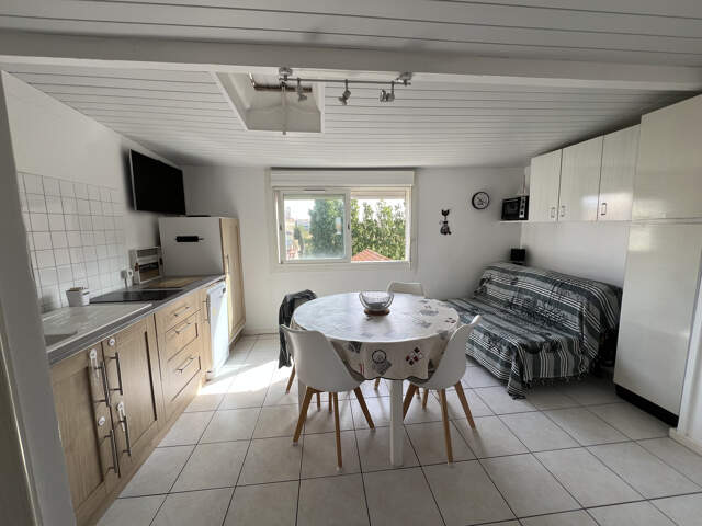 APPARTEMENT PROCHE CENTRE ET PLAGE — photo du bien
