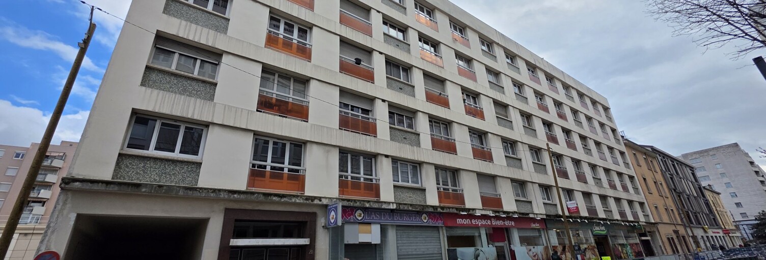 Appartement 1 Pièce 15 m² à louer à Villeurbanne (69100)