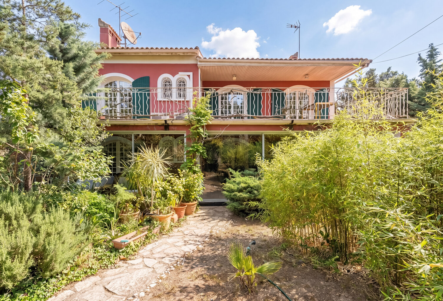 Villa familiale 192 m2 avec grande terrasse et sous-sol amén — photo 1
