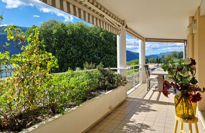 Appartement avec terrasse et vue panoramique sur le lac du Bourget — photo 2