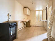 Maison Bonny sur Loire à rénover avec beau potentiel- 6 pièce(s) — photo 4