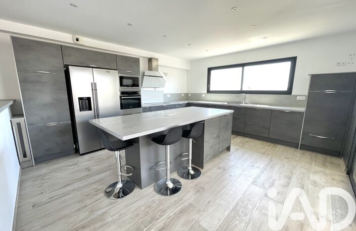 Vente Maison/villa 4 pièces — photo 2