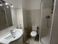 NICE OUEST - STUDIO - GARAGE - VUE MER - PISCINE — photo 4