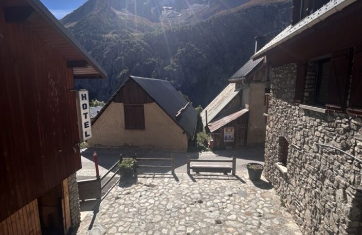 Vente Boutique/Local commercial 250 m&sup2; — photo 4
