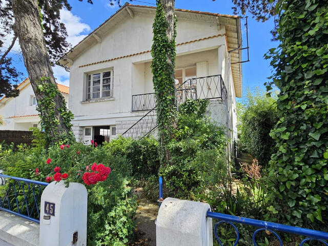 MAISON A RENOVER — photo du bien
